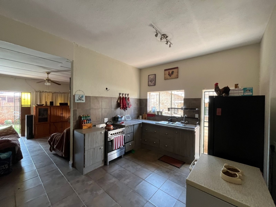 3 Bedroom Property for Sale in Protea Park North West